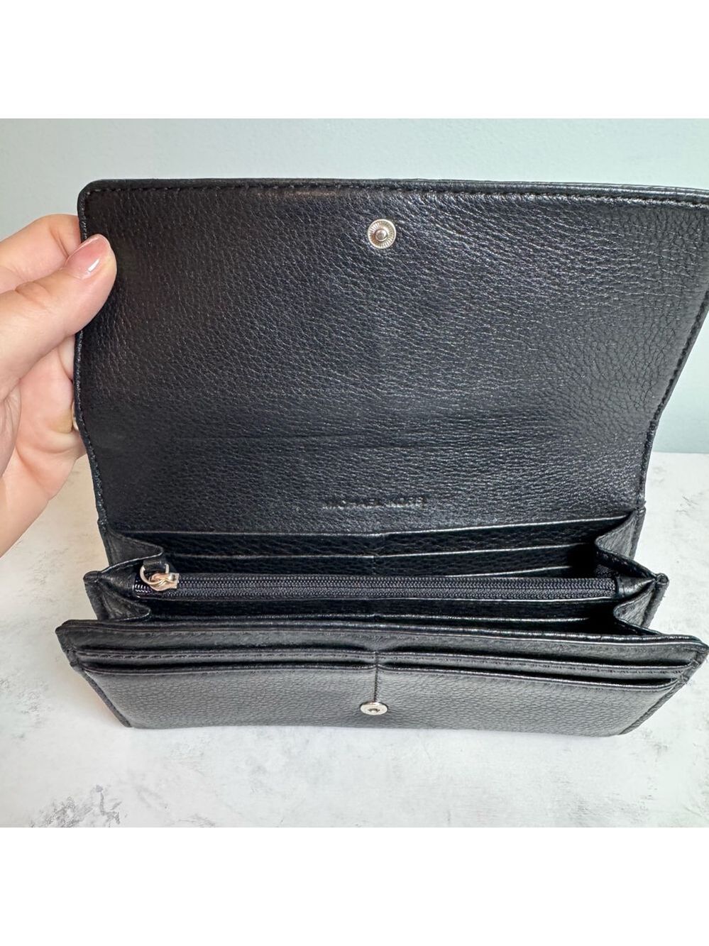 Women's Michael Kors Pebbled Leather Fulton Continental Flap Wallet Black - Picture 4 of 11